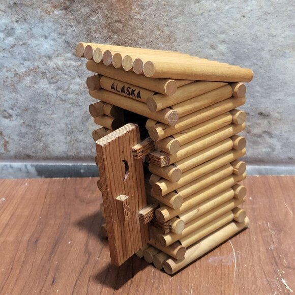 Mini Brown Bear Plush Inside Log Watch Tower Alaska Souvenir - Picture 12 of 12